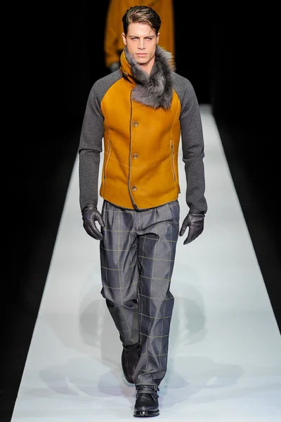 Look 56
